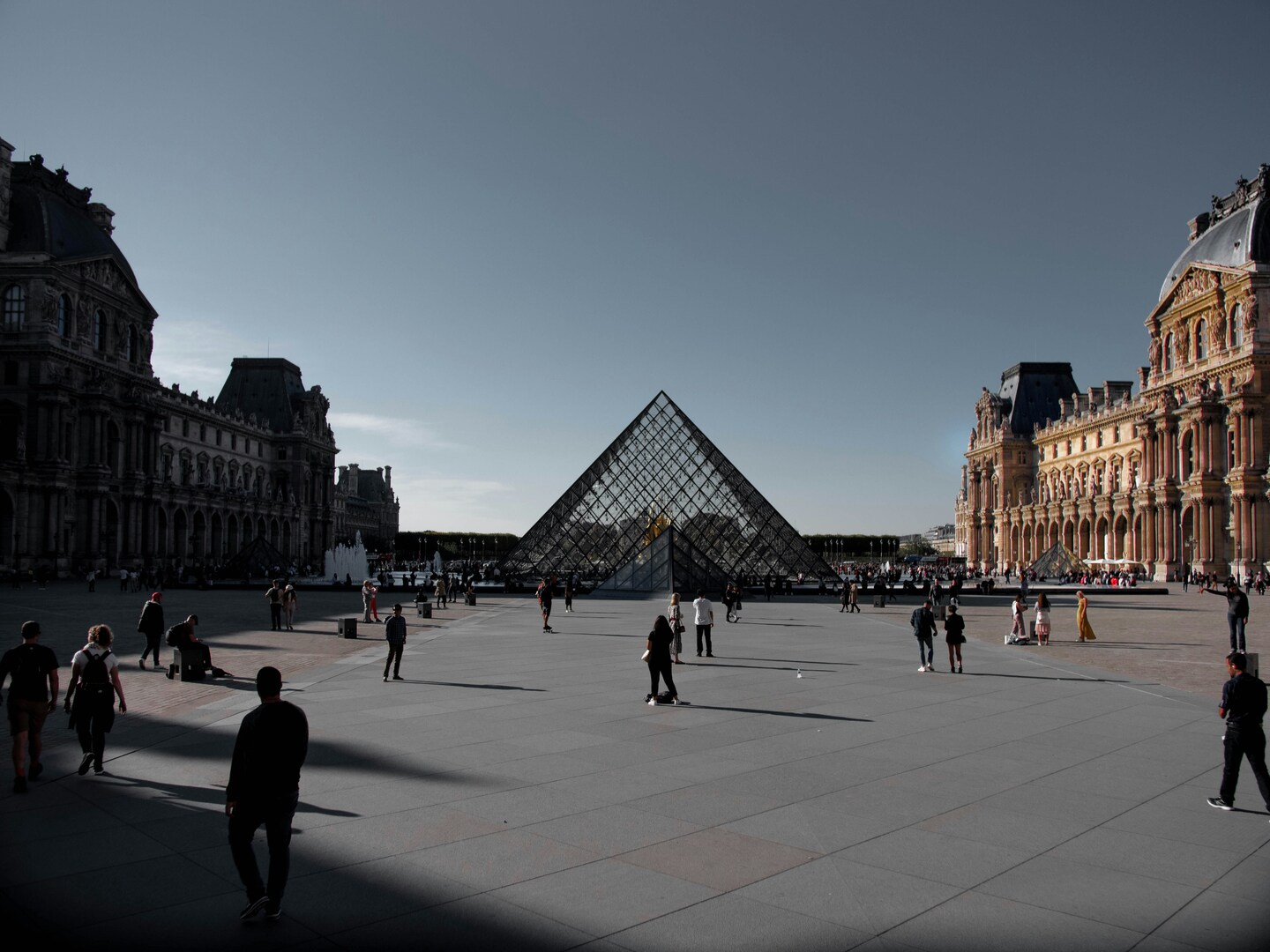Louvre Museum Overview